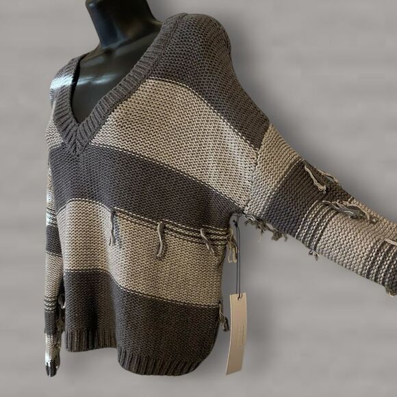 Anthropologie | Cashmere grey stripe distressed v-neck sweater NWT size XS - Picture 3 of 10